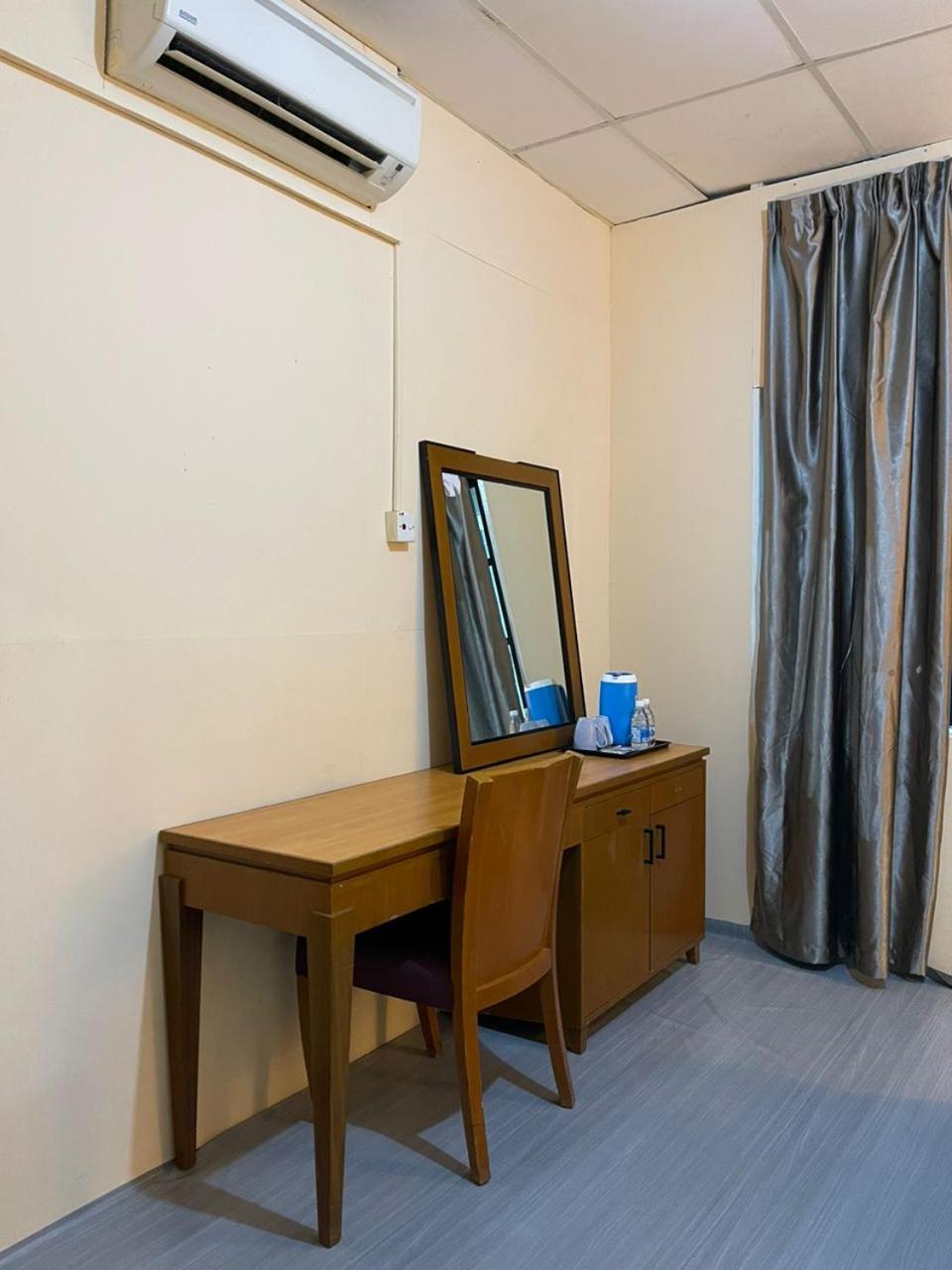 Dgeting Beach Resort Tumpat Exterior foto