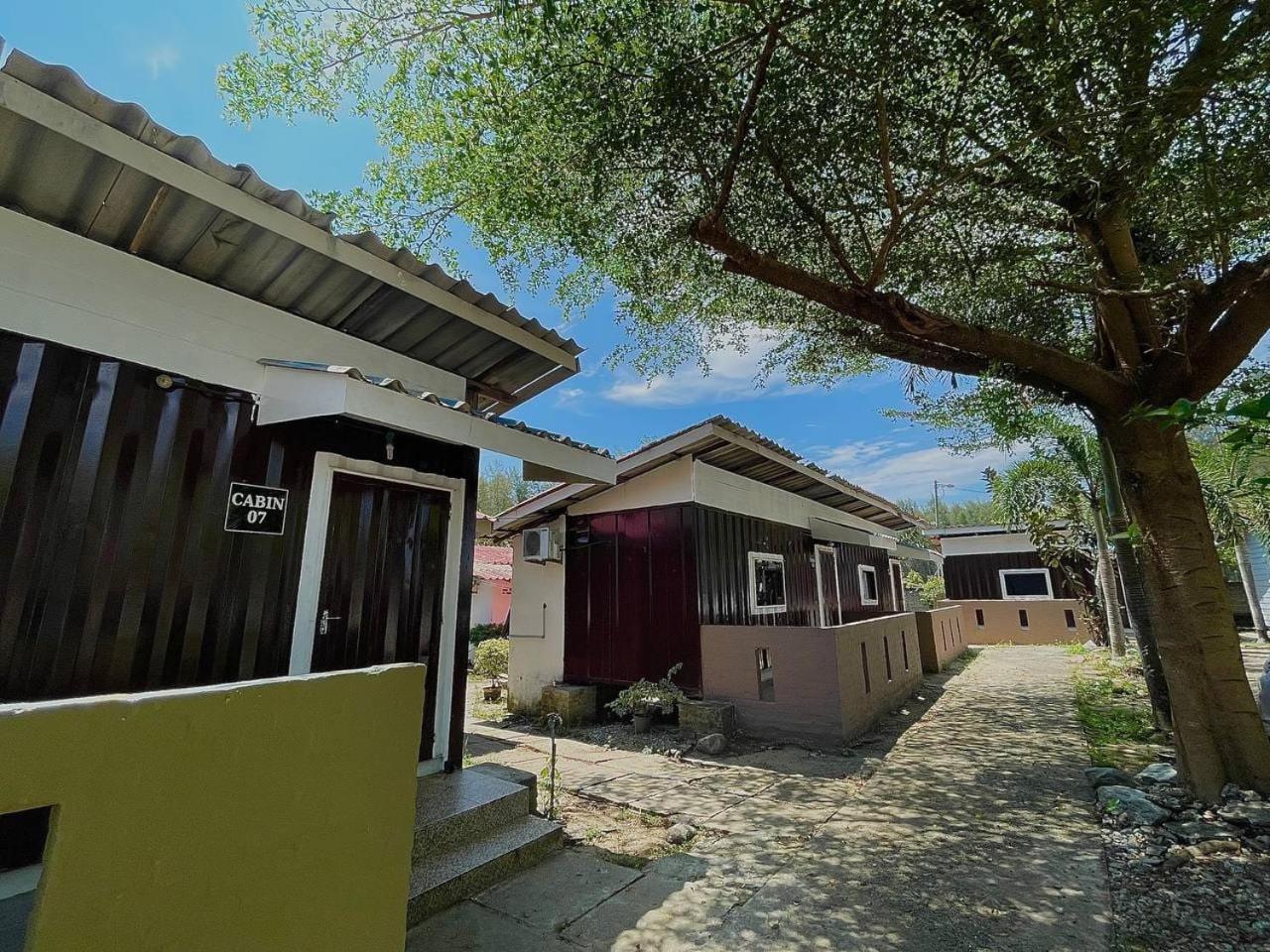 Dgeting Beach Resort Tumpat Exterior foto